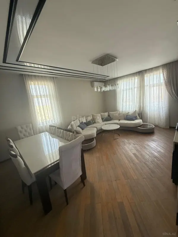 Kirayə verilir 4 otaqlı mənzil 175 m²