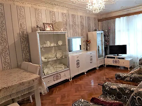 Satılır 3 otaqlı mənzil 80 m² — Bakı, Əhmədli 3 otaq 80.00 m²