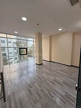 Kirayə verilir 3 otaqlı ofis 100 m² — Bakı 3 otaq 100.00 m²