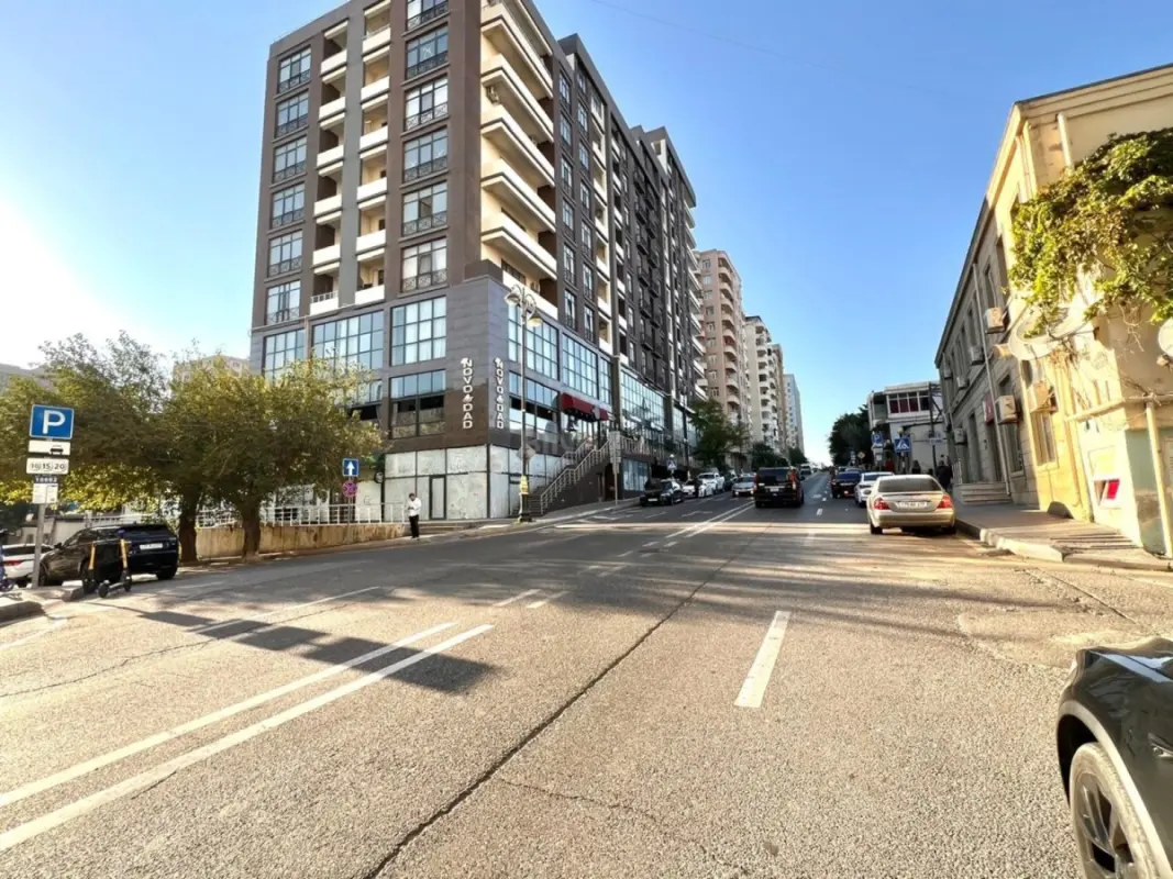 Kirayə verilir obyekt 163 m²