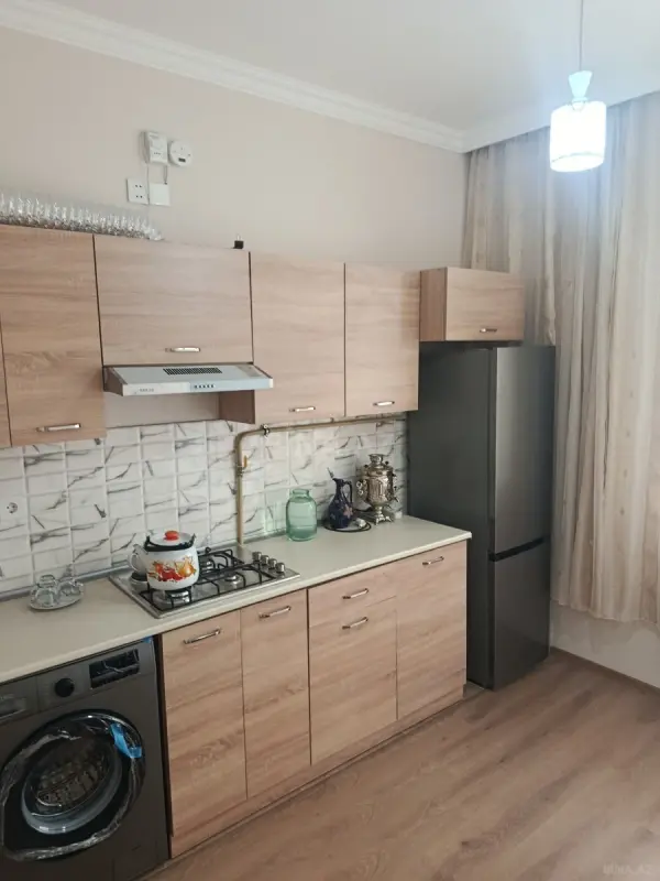 Kirayə verilir 4 otaqlı mənzil 110 m²