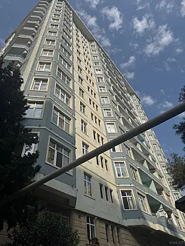 Satılır 2 otaqlı mənzil 100 m² — Bakı 2 otaq 100.00 m²