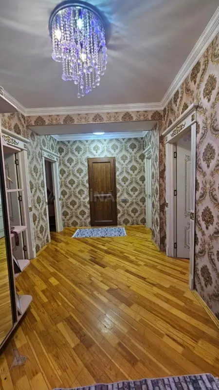 Satılır 3 otaqlı mənzil 120 m²