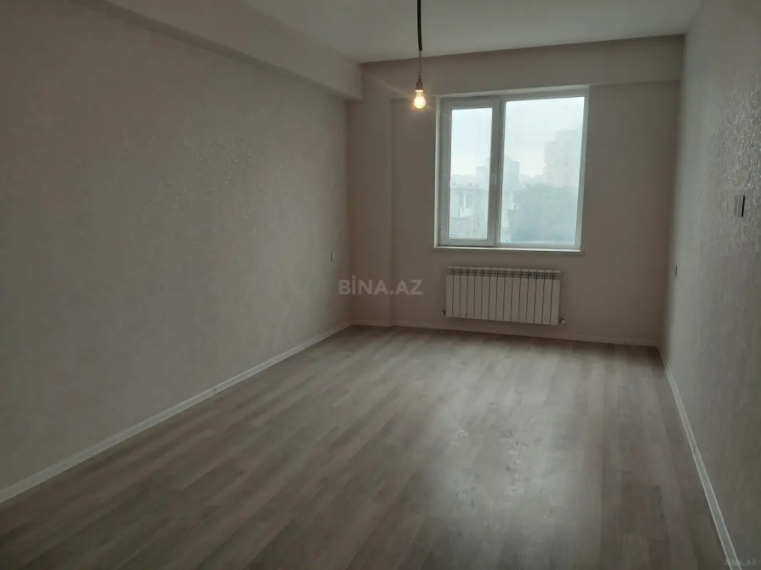 Satılır 3 otaqlı mənzil 146 m²