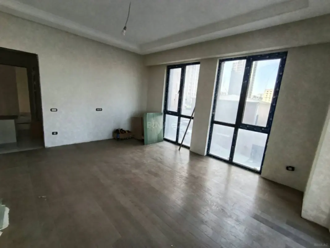 Satılır 3 otaqlı mənzil 86 m²