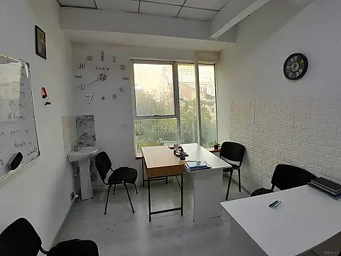Kirayə verilir 1 otaqlı ofis 16 m² — Bakı, Sahil qəs. 1 otaq 16.00 m²