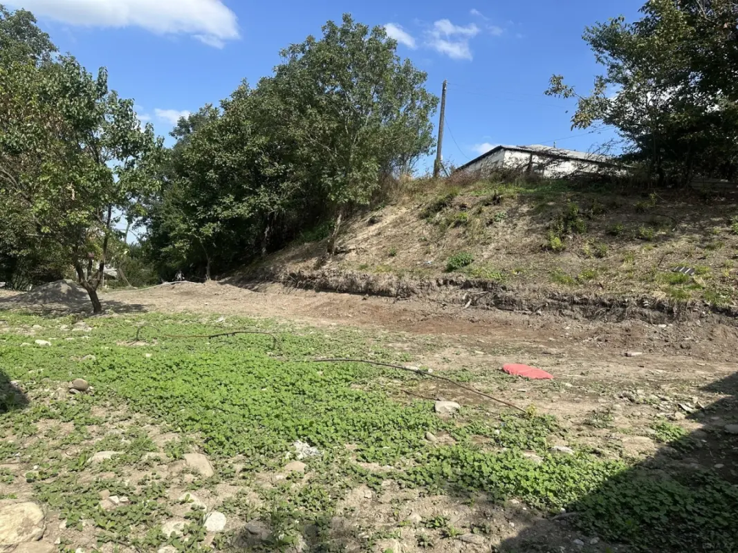Satılır torpaq sahəsi 12 m²