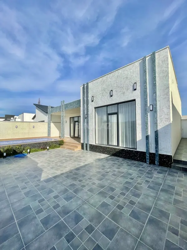 Satılır 4 otaqlı həyət evi 140 m²