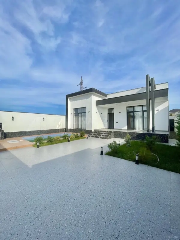 Satılır 4 otaqlı həyət evi 140 m²