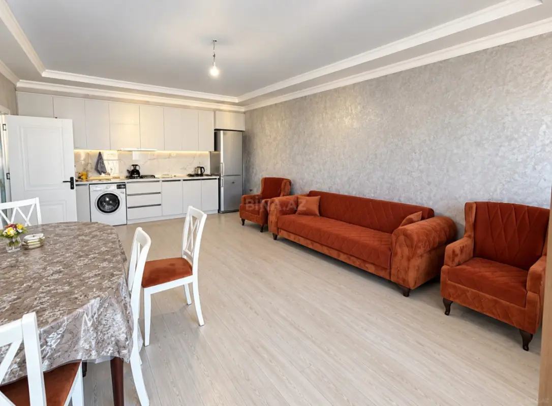 Kirayə verilir 3 otaqlı mənzil 95 m²