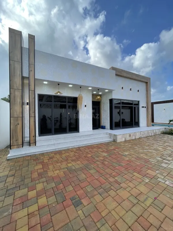Satılır 4 otaqlı həyət evi 140 m²