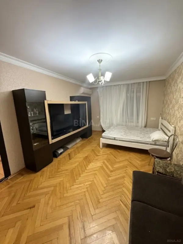 Satılır 1 otaqlı mənzil 43 m²