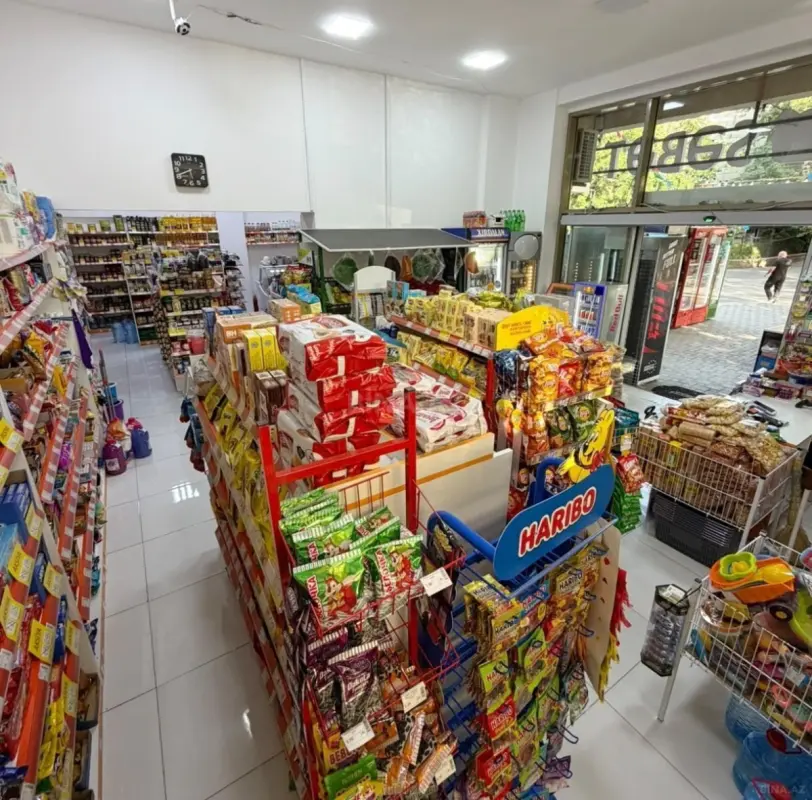 Satılır obyekt 105 m²