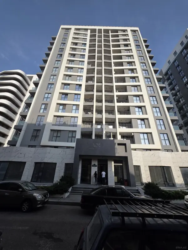 Satılır 3 otaqlı mənzil 148 m²