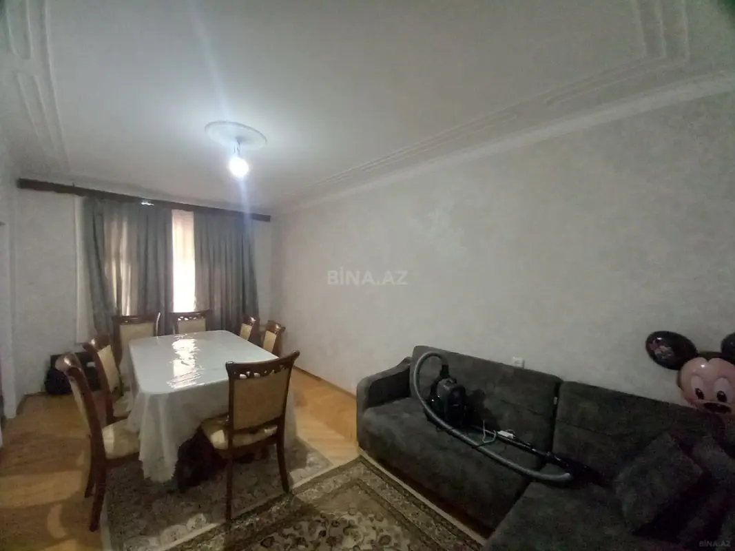 Satılır 5 otaqlı mənzil 110 m²