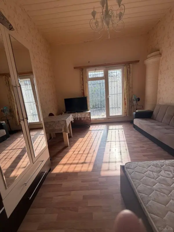 Kirayə verilir 1 otaqlı mənzil 42 m²