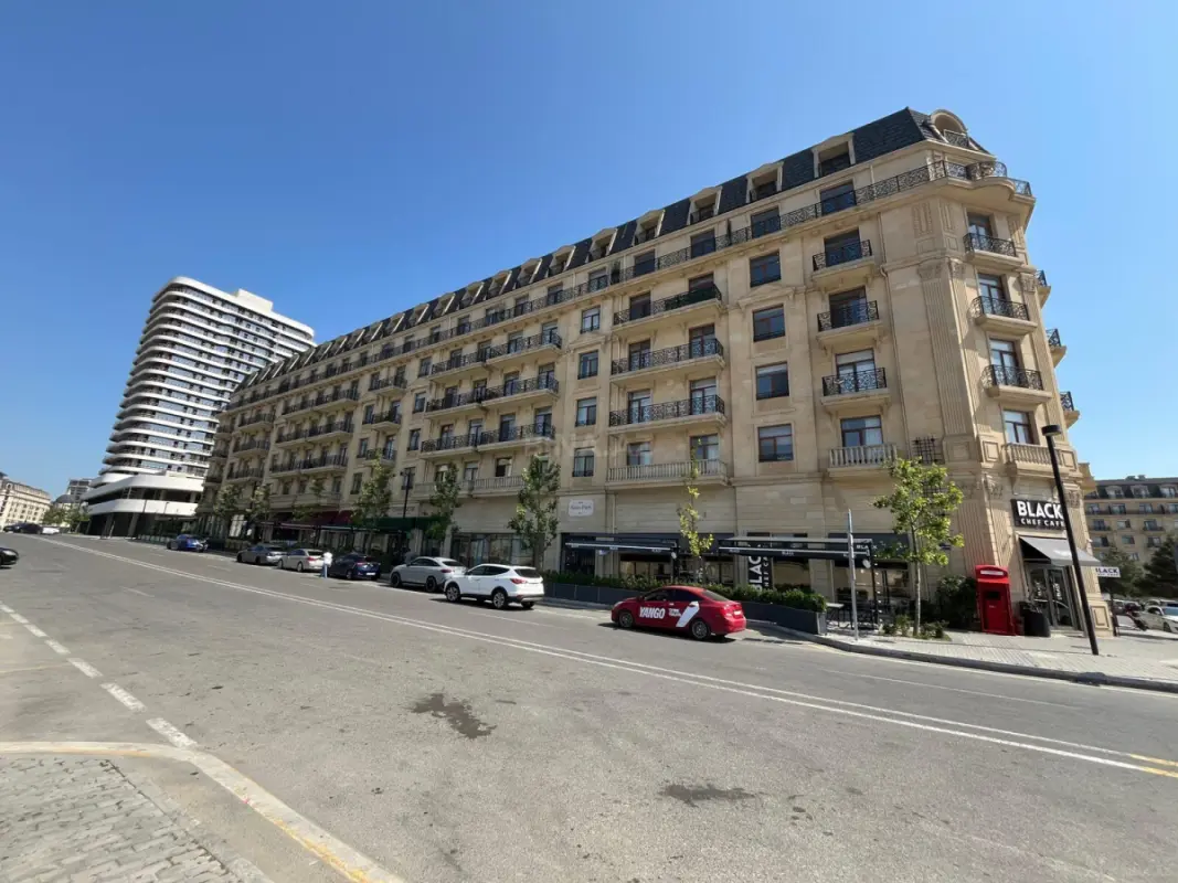 Satılır 3 otaqlı mənzil 93 m²