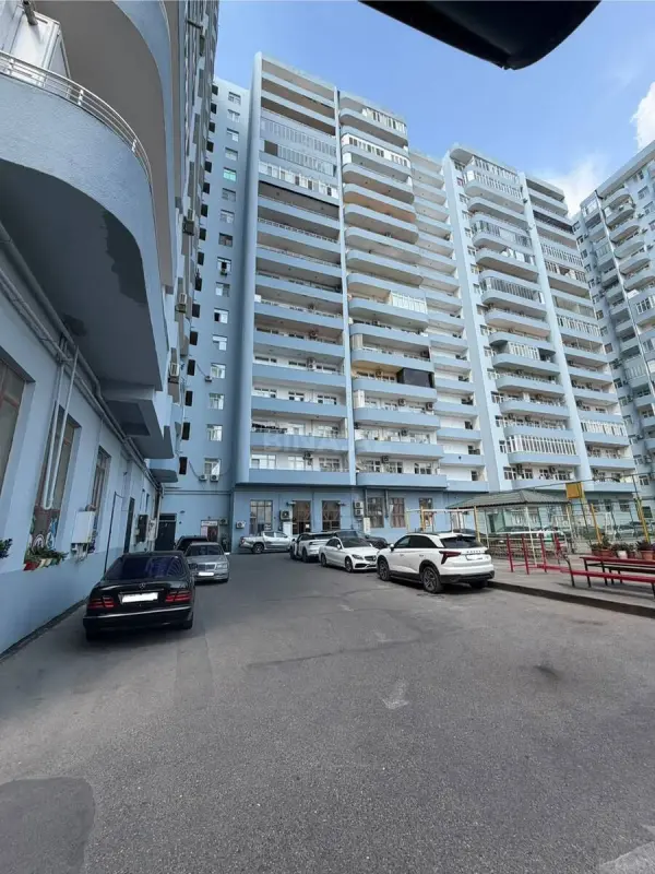 Satılır 3 otaqlı mənzil 120 m²