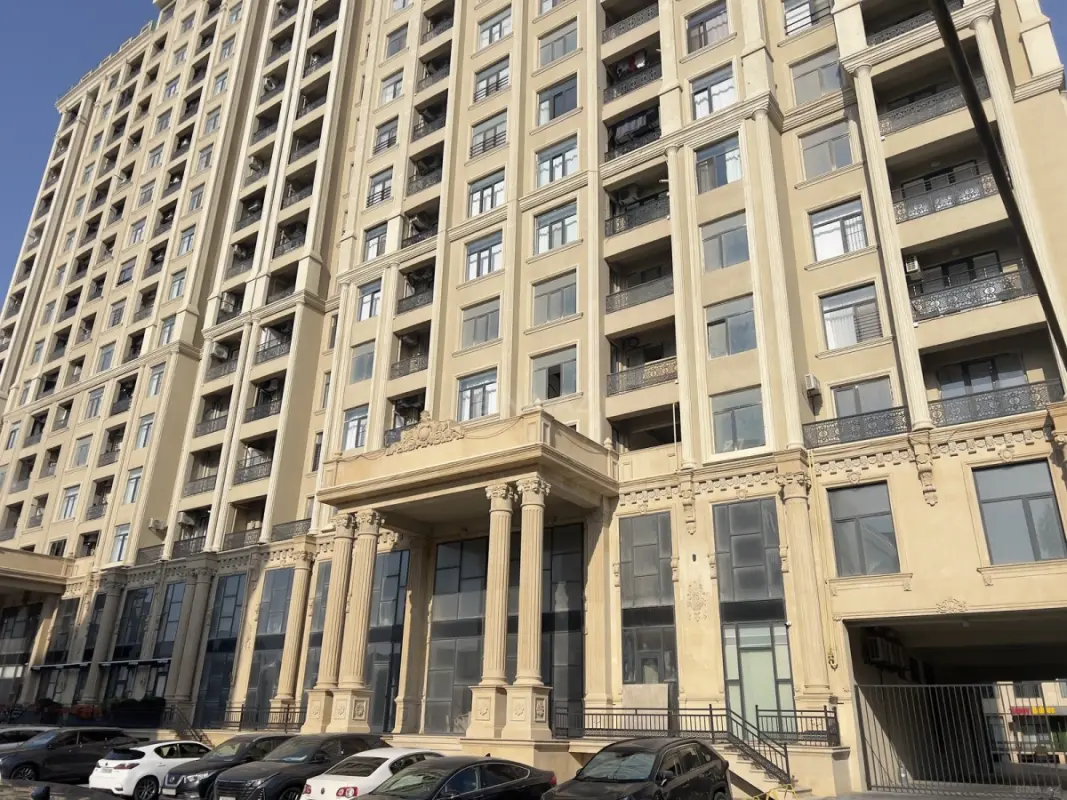 Kirayə verilir 2 otaqlı mənzil 80 m²