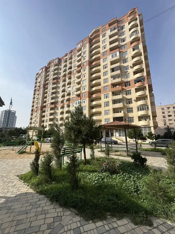 Satılır 3 otaqlı mənzil 95 m²