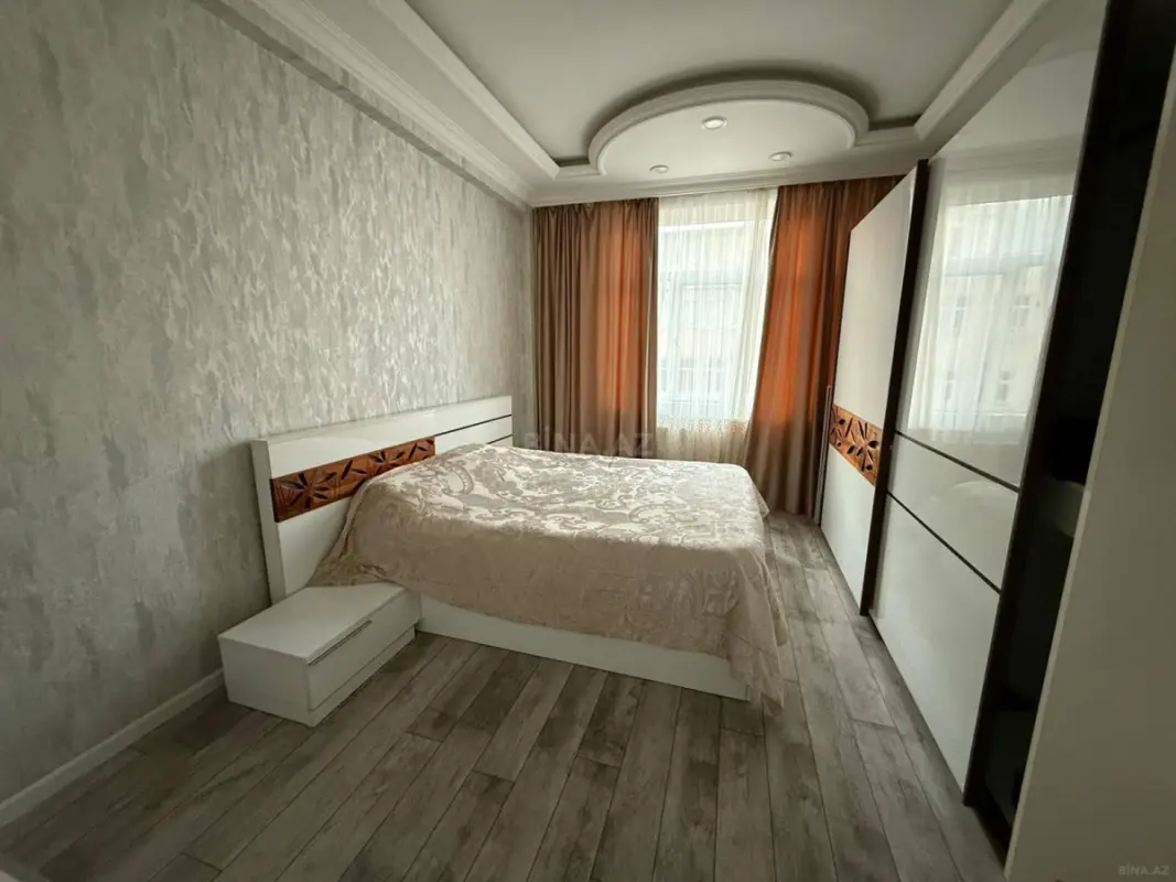 Kirayə verilir 2 otaqlı mənzil 85 m²