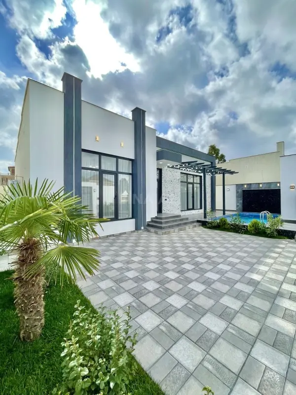 Satılır 4 otaqlı həyət evi 160 m²