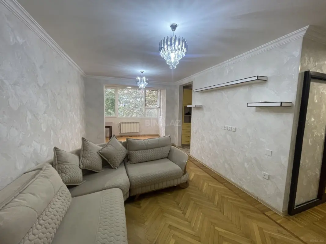 Kirayə verilir 2 otaqlı mənzil 65 m²