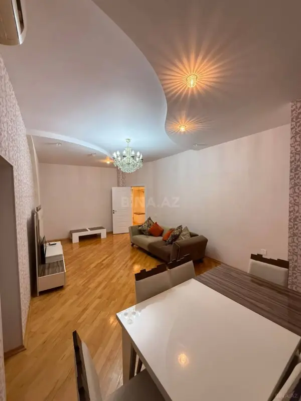 Kirayə verilir 3 otaqlı mənzil 110 m²
