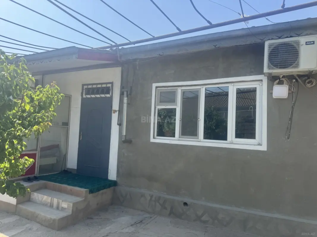 Satılır 4 otaqlı həyət evi 135 m²