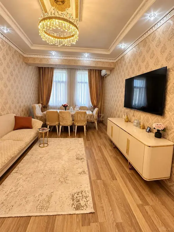Satılır 2 otaqlı mənzil 75 m²