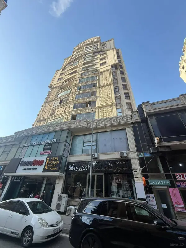 Kirayə verilir 3 otaqlı mənzil 127 m²