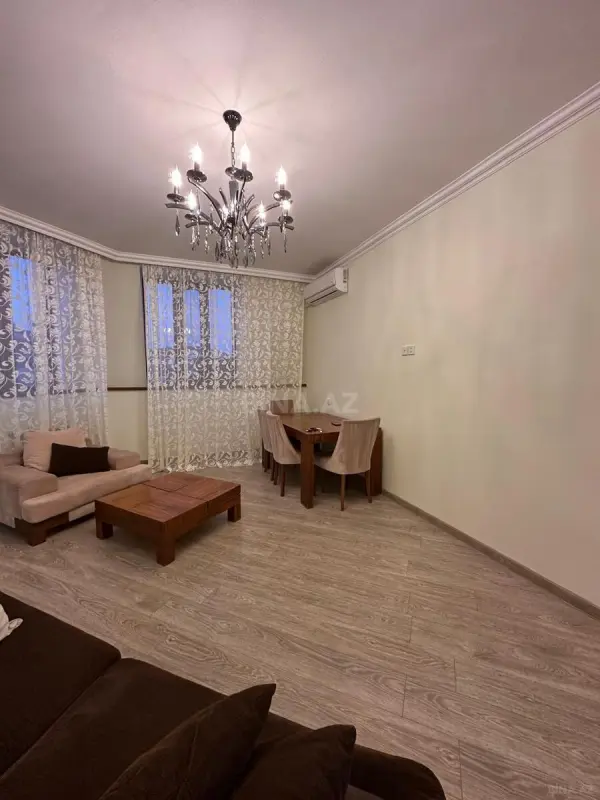 Kirayə verilir 2 otaqlı mənzil 65 m²