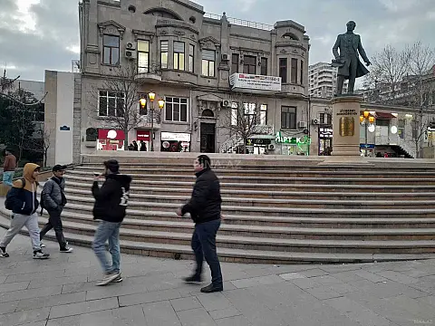Kirayə verilir obyekt 70 m² — Bakı, Nizami 70.00 m²