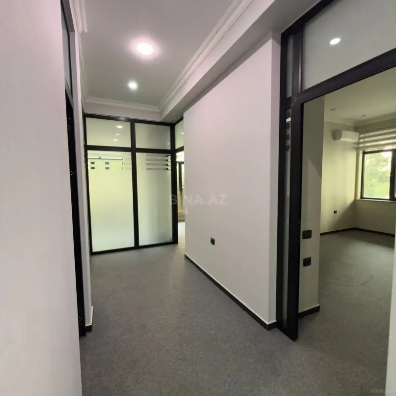 Kirayə verilir 7 otaqlı ofis 220 m²