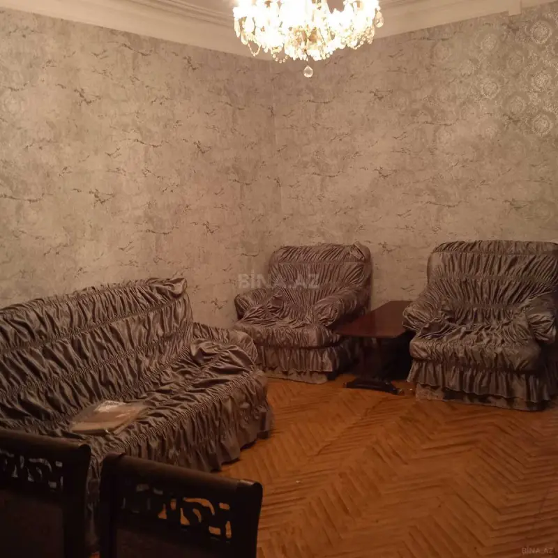Kirayə verilir 2 otaqlı mənzil 45 m²
