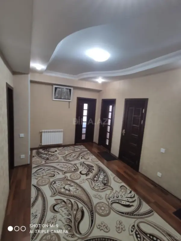 Kirayə verilir 2 otaqlı mənzil 110 m²