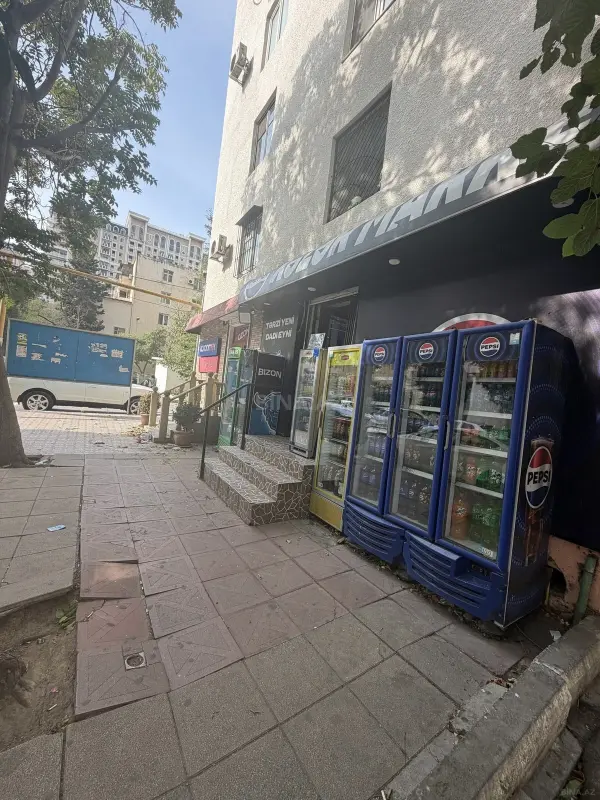 Satılır obyekt 45 m²