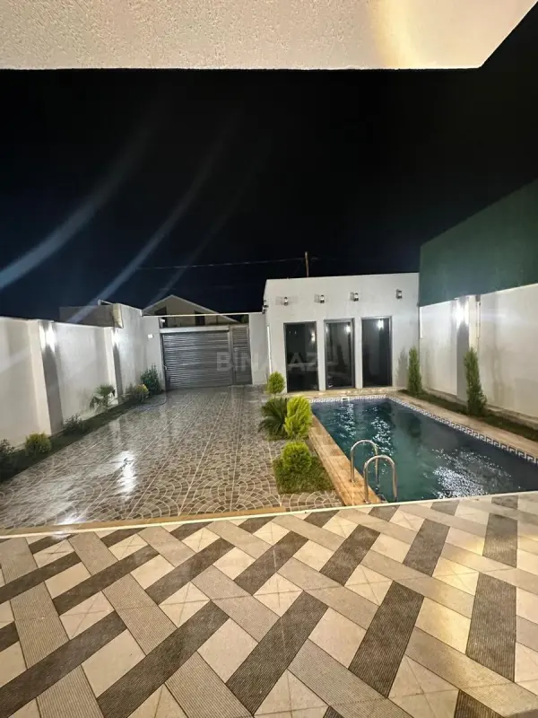 Satılır 4 otaqlı həyət evi 3 m²