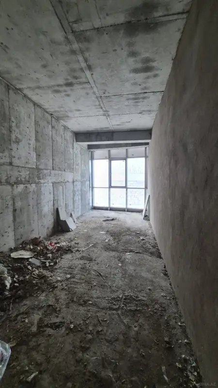 Satılır 4 otaqlı mənzil 265 m²