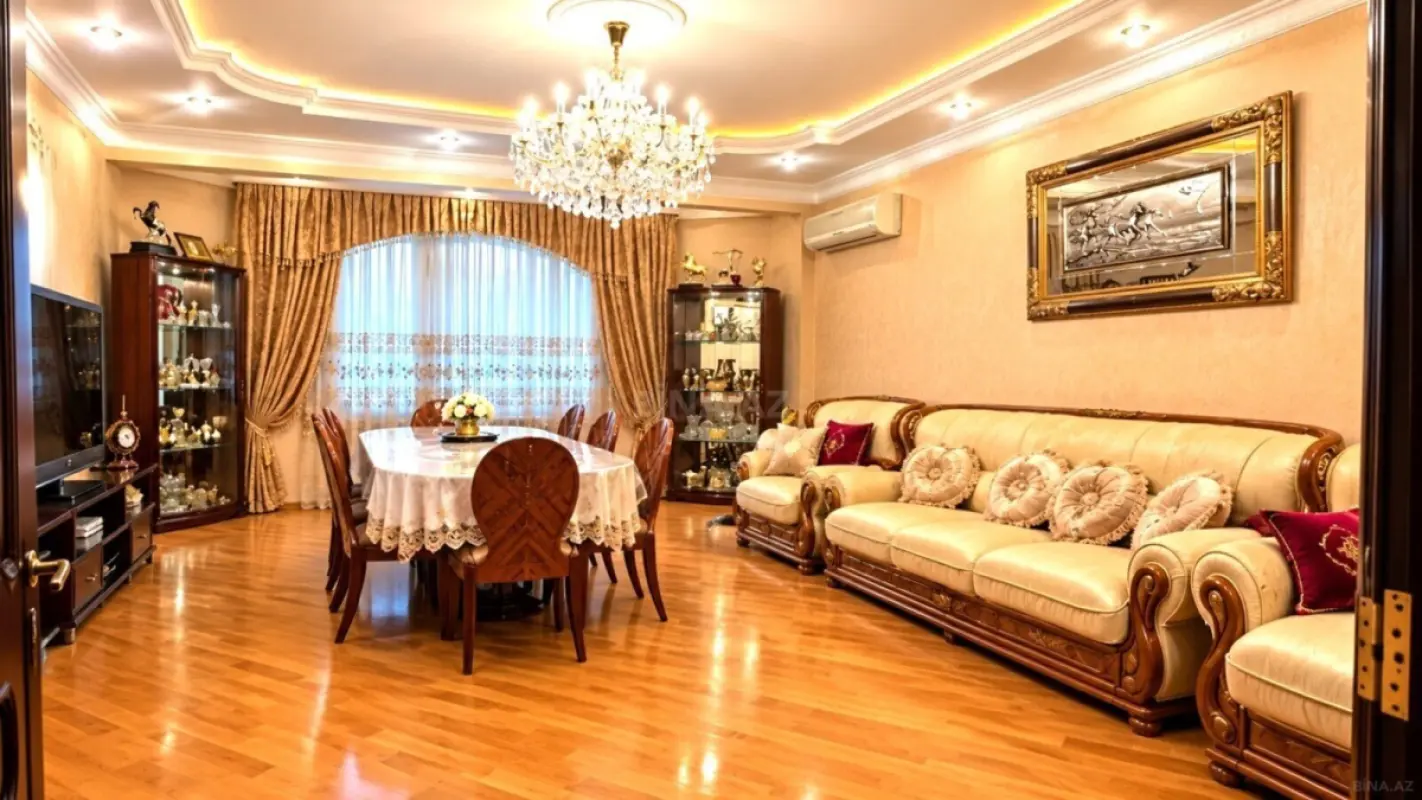 Satılır 3 otaqlı mənzil 161 m²