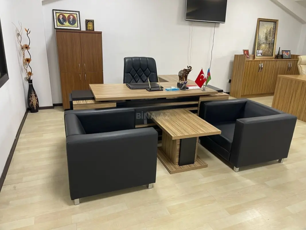 Kirayə verilir 4 otaqlı ofis 190 m²