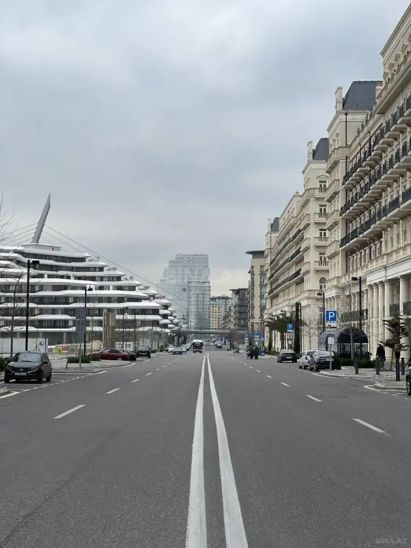 Satılır 3 otaqlı mənzil 140 m²