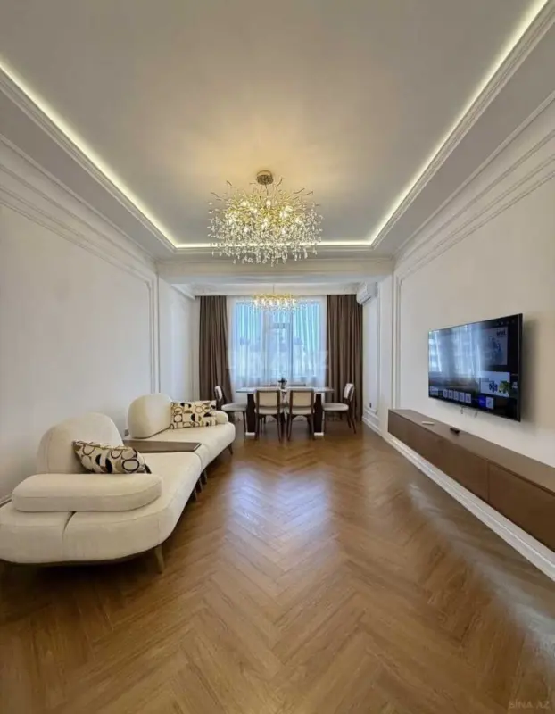 Satılır 3 otaqlı mənzil 117 m²