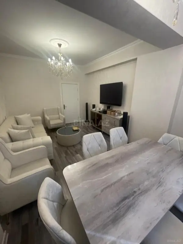 Satılır 3 otaqlı mənzil 120 m²