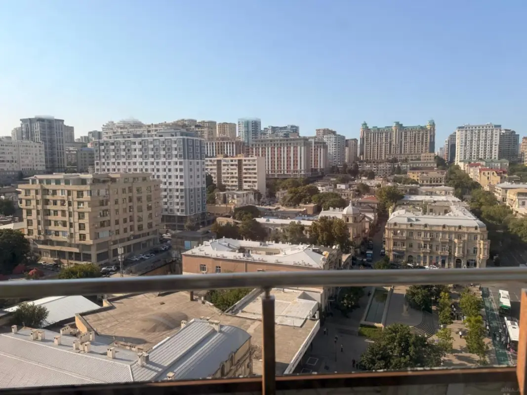 Kirayə verilir 3 otaqlı mənzil 115 m²