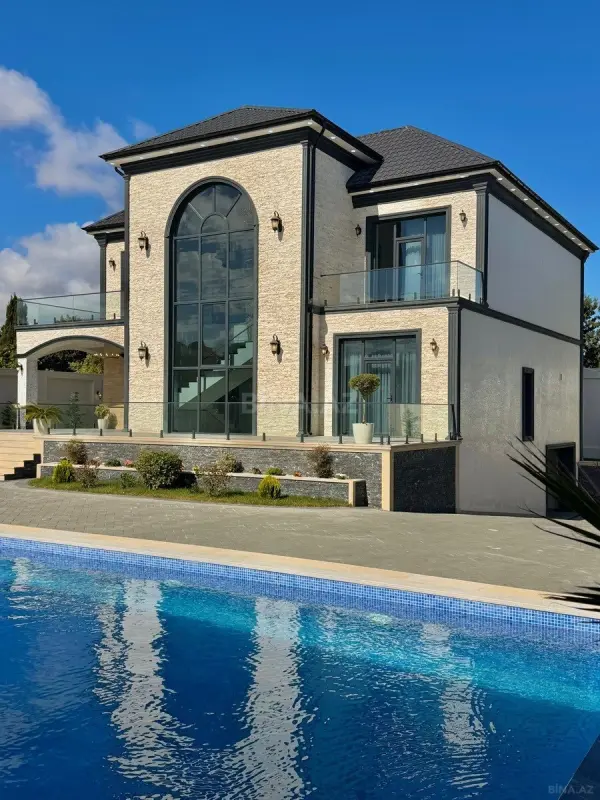 Satılır 6 otaqlı həyət evi 675 m²