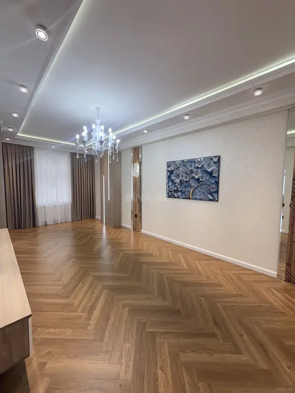 Satılır 3 otaqlı mənzil 120 m²