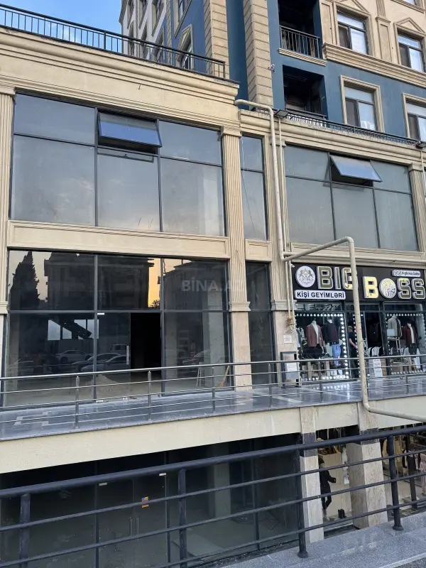 Satılır obyekt 492 m²