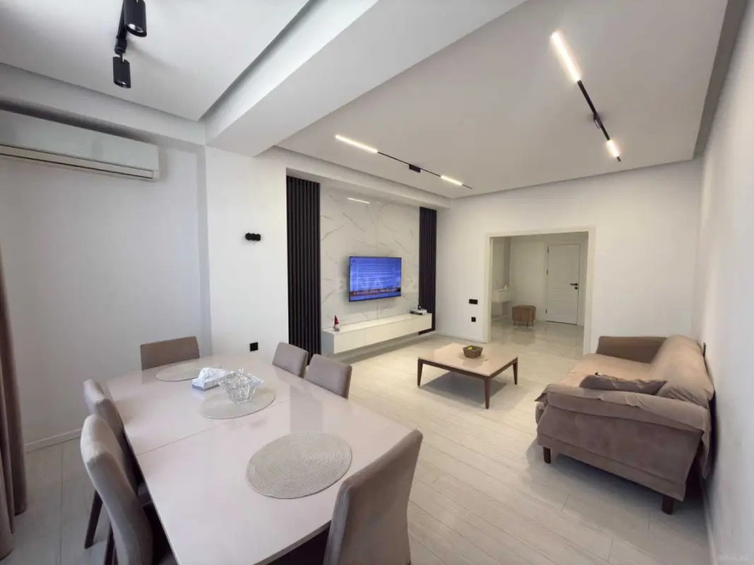 Satılır 3 otaqlı mənzil 112 m²