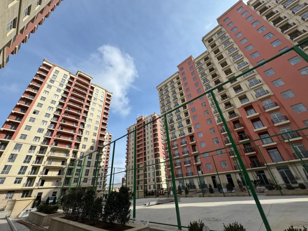 Satılır 2 otaqlı mənzil 60 m²